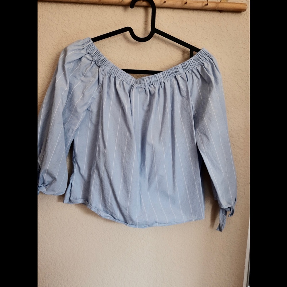 F21 off-the-shoulder top | Sz S